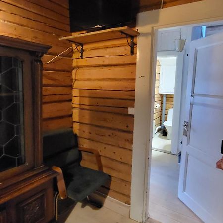 120 Yrs. Old Log House In Kuopio City Centre Luaran gambar